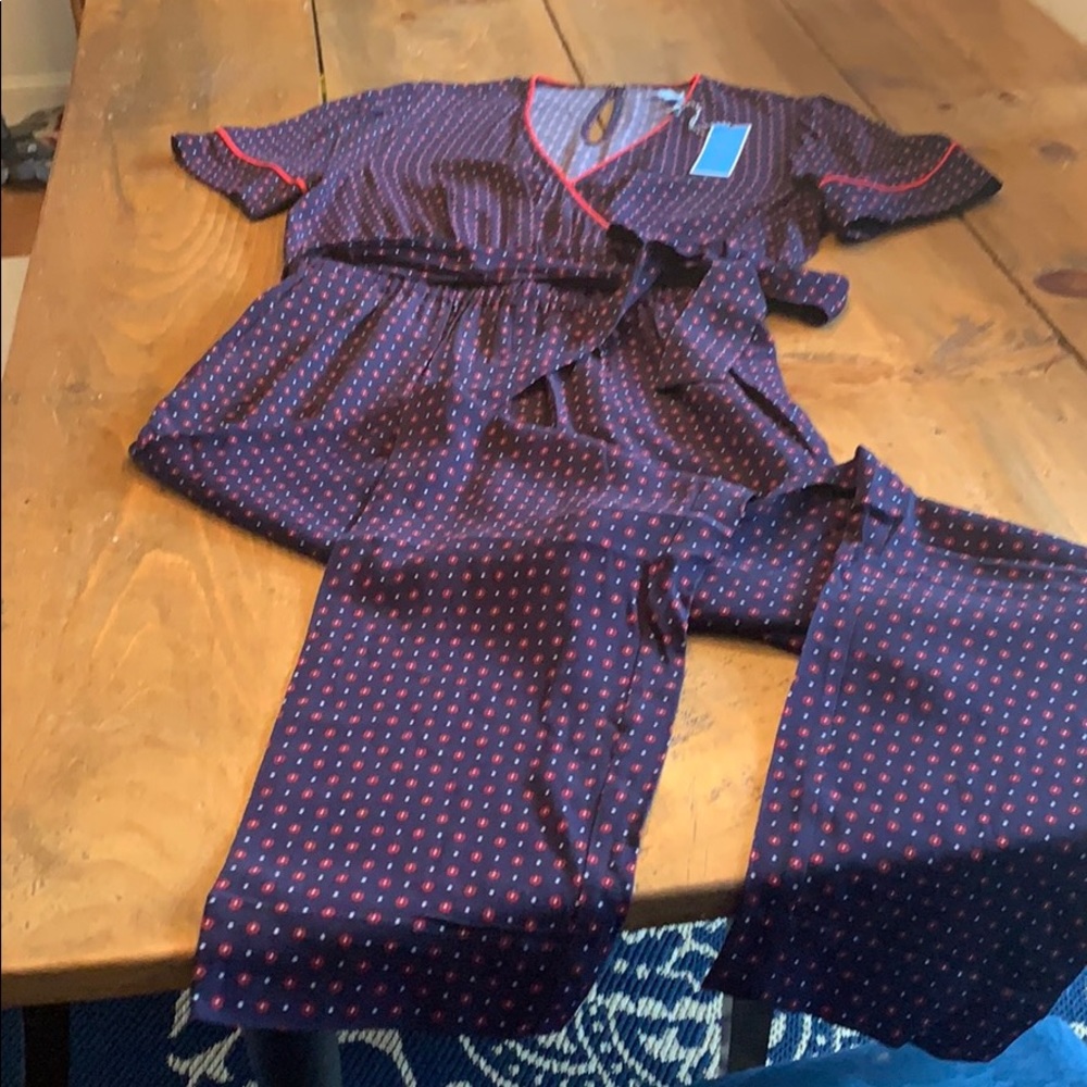 Draper James jumpsuit never worn tags removed. - Picture 2 of 3